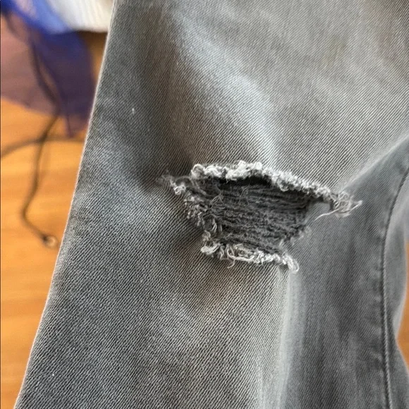 MOTHER Gray Distressed Flare size 29 Jeans Weekender Fray Last Chance Saloon - Picture 6 of 9